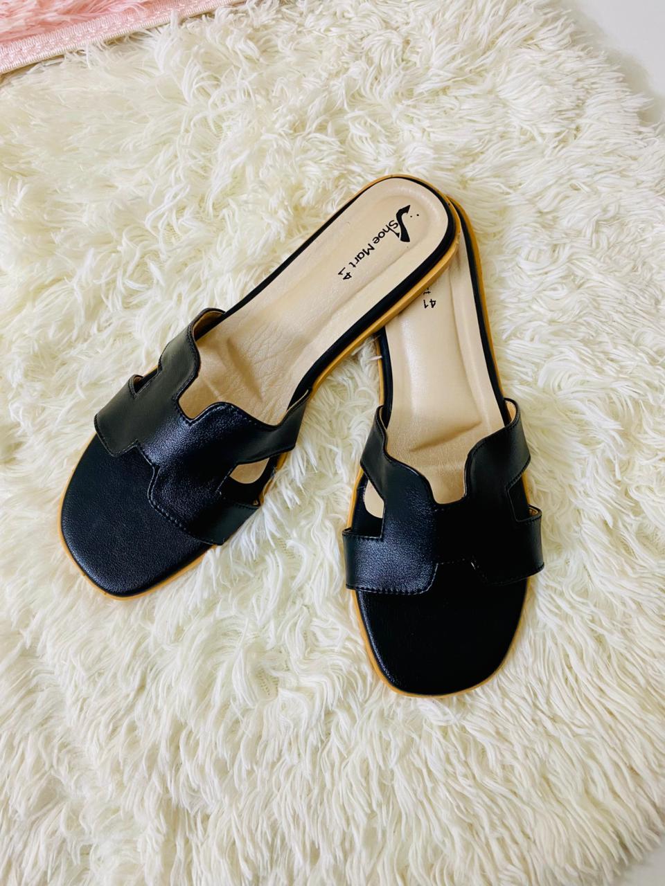 Liyana Basic Flat